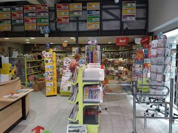 Vente FDC presse FDJ carterie centre cial Hérault