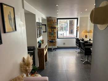 A vendre FDC coiffure 54m² à Saint-Raphaël centre
