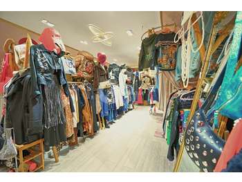 A vendre FDC prêt à porter rue Meynadier à Cannes