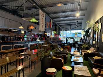 A vendre cave et bar à fort potentiel sur Torcy