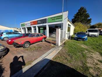 Vente garage automobile au Château d'Oléron (17)