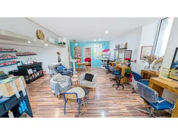 AV salon de coiffure et esthéticienne à Rions