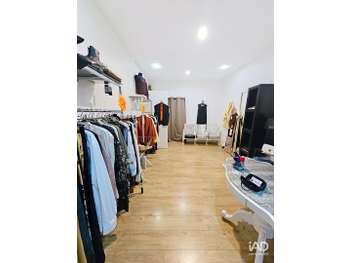 Vente boutique centre historique de Pézenas