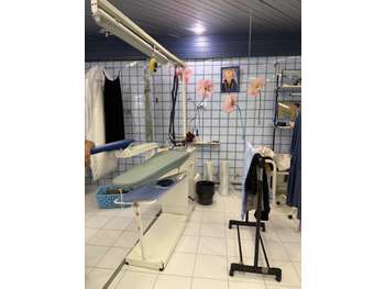 Vente pressing blanchisserie quartier commercial