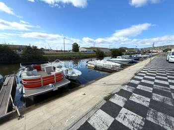 AV FDC nautique bord du canal sur le littoral Sète