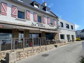 Vente hôtel sur le port de Moguériec, à Sibiril
