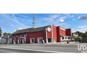 Hotel restaurant à Oinville-Saint-Liphard