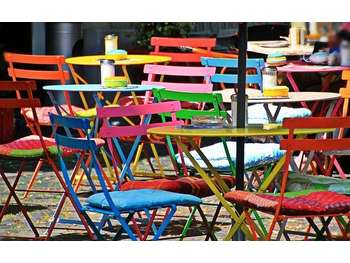 Jolie brasserie bar du midi, face au port