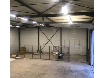Vend local d'activités 300m² à St Léger sur Dheune