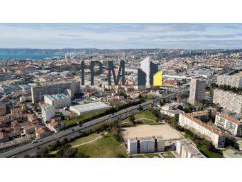 A vendre local commercial de 1135m² Château Arnoux