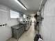 Murs et fond boulangerie empl premium de Vitry