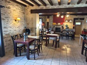 A saisir restaurant idéalement situé à Volnay