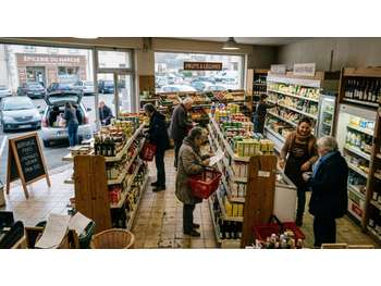 A vendre supérette sous enseigne sur Montmarault