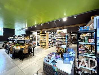 Vente commerce alimentation de proximité à Nay · 250 m² · 252 980 €
