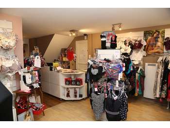 Vente magasin vêtements lingerie sur Montbéliard