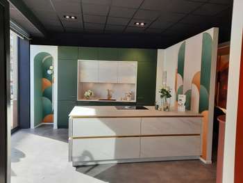 Magasin d'agencements intérieur enseigne majeure