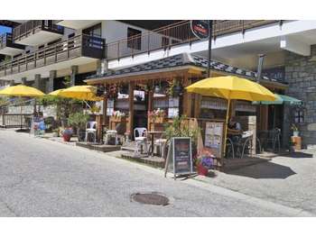 Vente bar restaurant licence IV station village 73