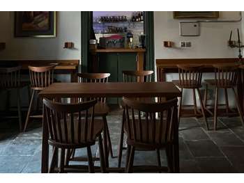 Bar brasserie restaurant