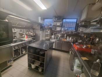 AV restaurant avec extraction et petit loyer 75020