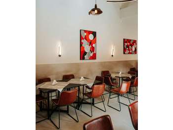 AV Restaurant belle réputation et clientèle fidèle