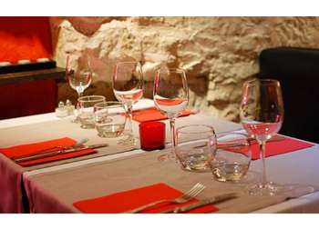 AV restaurant avec pierres apparentes Bouffay