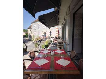 Vente restaurant pizzeria glaces 45 cvts à Salviac