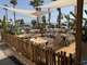 AV restaurant en bordure de plage terrasse vue mer