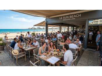 AV restaurant vue mer sur la côte méditerranéenne