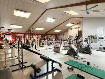 Vente bâtiment + fonds salle de sport à Fontenay