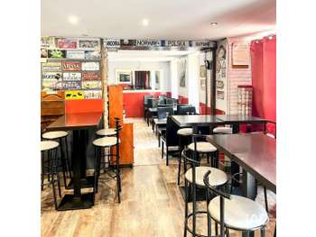 Bar brasserie à Domont