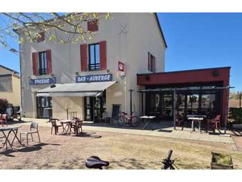 Vente 🍻 bar restaurant + terrasse proche Roanne🌿