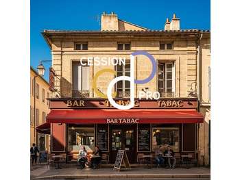 AV bar tabac emblématique cause retraite Nîmes