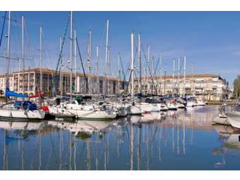 Bar Brasserie à vendre avec vue Port de Rochefort