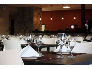 A vendre bar restaurant idéalement situé Laval 53