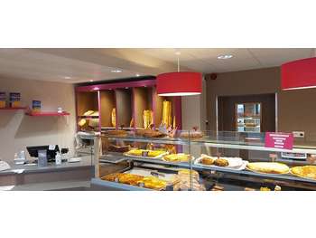 Belle boulangerie de 2018 beaux volumes dans l'Ain