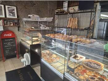 AV Boulangerie, sur rue principale de Lyon