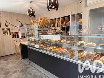 Vente boulangerie pâtisserie de renom à Sours