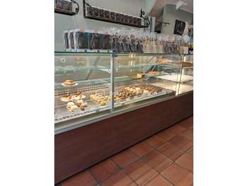 Vente pâtisserie en centre-ville de Valbonne