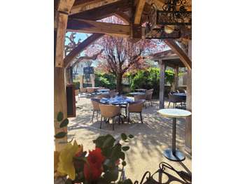 Vente restaurant réputé de 70 couverts à Issigeac
