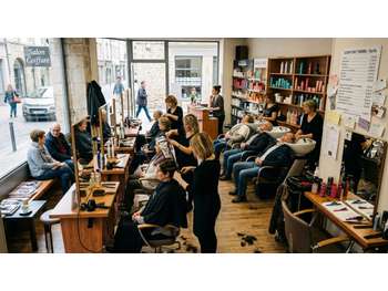 Salon de coiffure de 53m² à vendre à Thiers