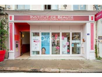 Cède salon de beauté coiffure clé en main à Mazan