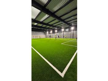 Complexe Futsal + Restaurant sur Avignon Nord