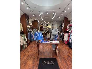 Murs + fonds boutique prêt-à-porter Alençon