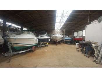 AV chantier naval (face aux iles d’Or) dans le Var