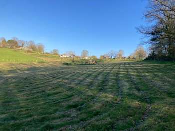 DOMAINE TOURISTIQUE AUTORISÉ