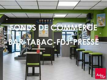 Bar tabac FDJ avec terrasse à vendre à Herbault