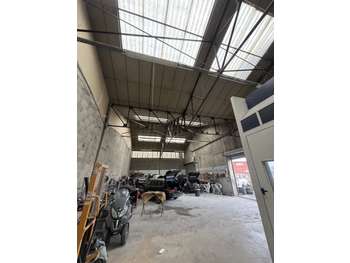 Vente garage carrosserie automobile à Lyon Est