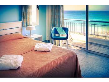Opportunité rare hôtel 2* à céder la plage à pieds