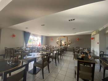 Murs et fonds hôtel/restaurant proche de Limoges