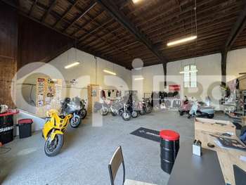 Garage automobile à vendre au Sud de Montluçon